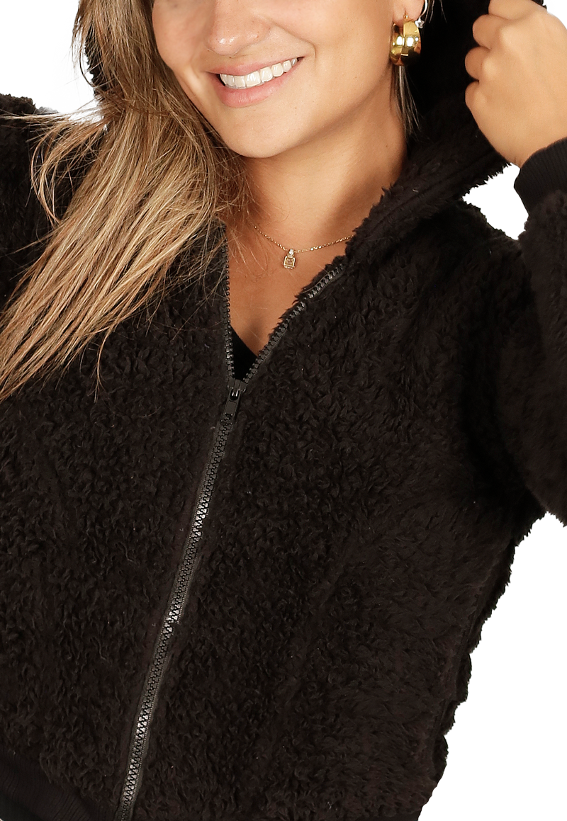 Polerón Abigail I Negro Divino Jeans